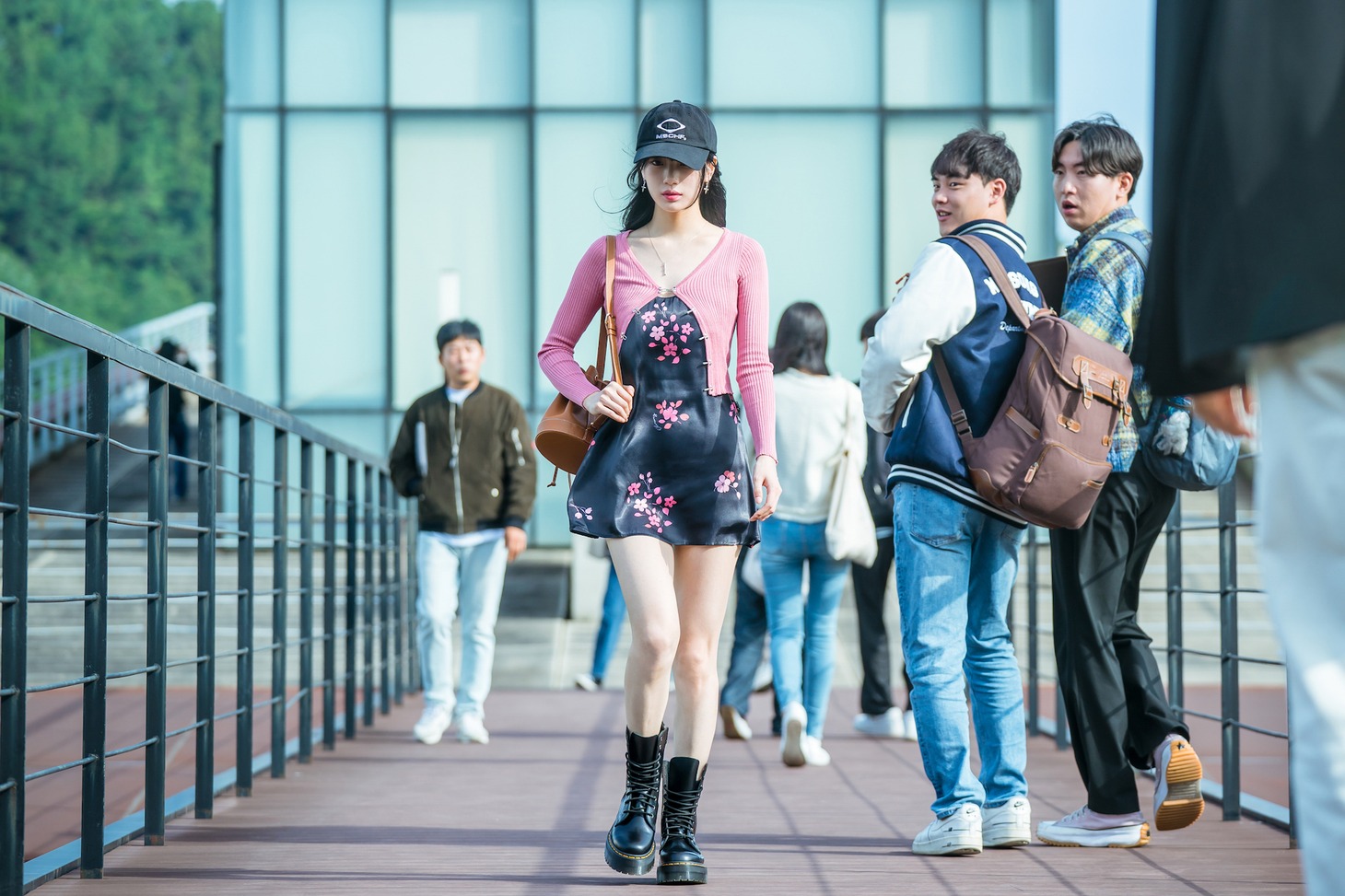 「イ・ドゥナ！」場面写真
