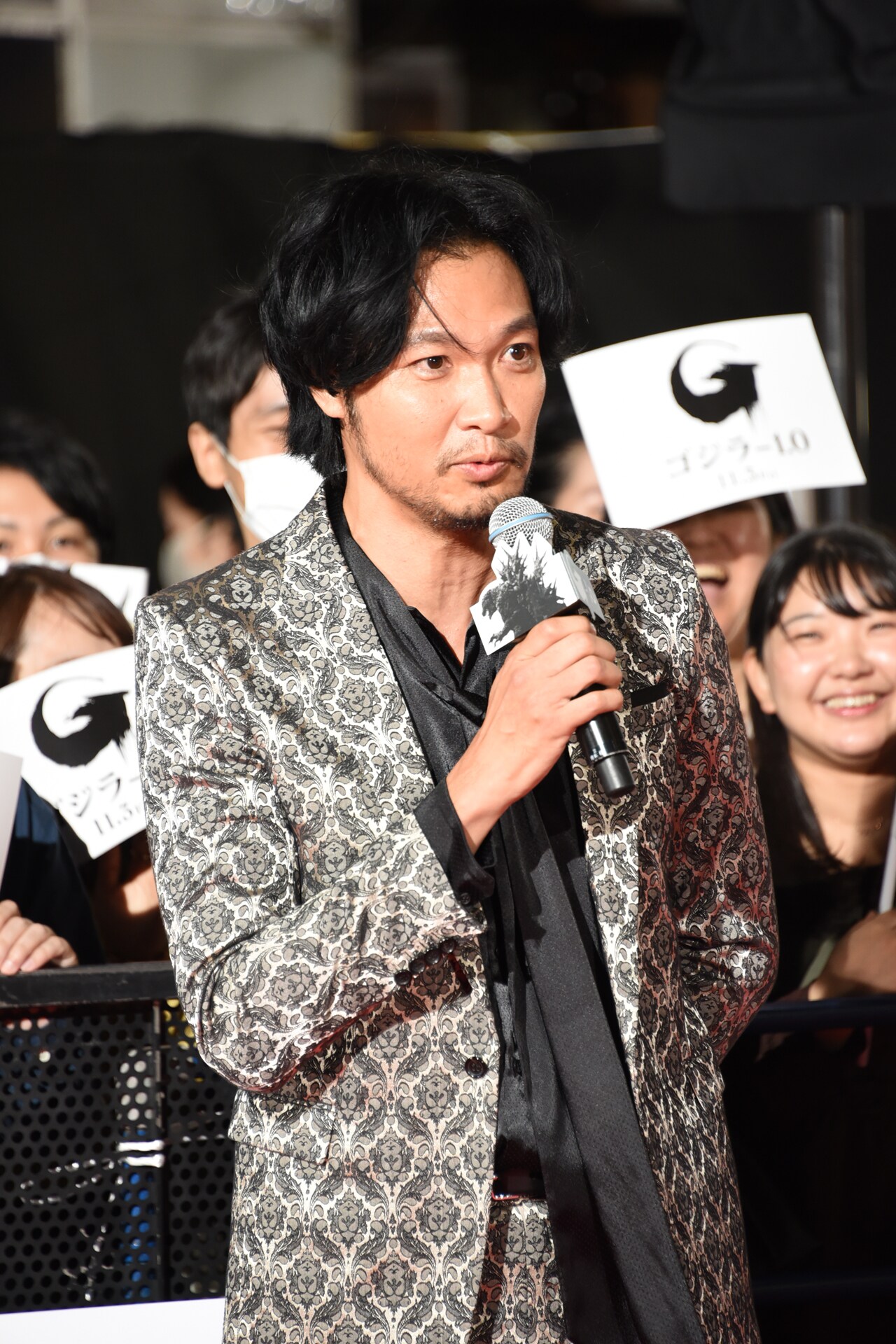 【大型配送タイプ】青木崇高さん掲載ページ（A3サイズ配送） 僕と一緒にワクワクしませんか」。スペシャルサポーター青木崇高さんが