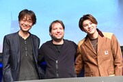 「ザ・クリエイター／創造者」トークセッションイベントの様子。左から古田貴之、ギャレス・エドワーズ、LEO。