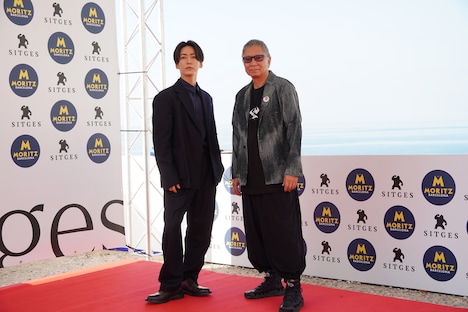 左から亀梨和也、三池崇史。