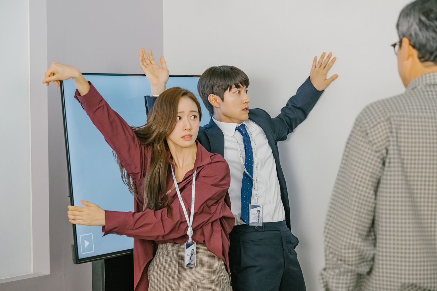 韓国ドラマ「ガウス電子～僕らの社内恋愛マニュアル～」場面写真