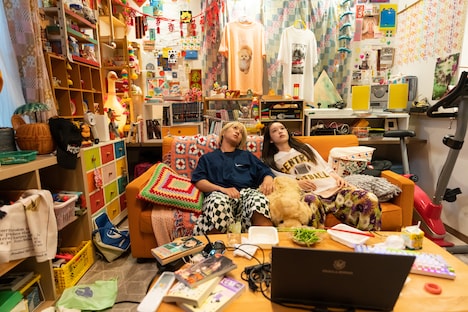 「ベイビーわるきゅーれ 2ベイビー」場面写真