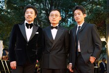 コンペティションで上映される「ロングショット」のスタッフ・キャスト陣。