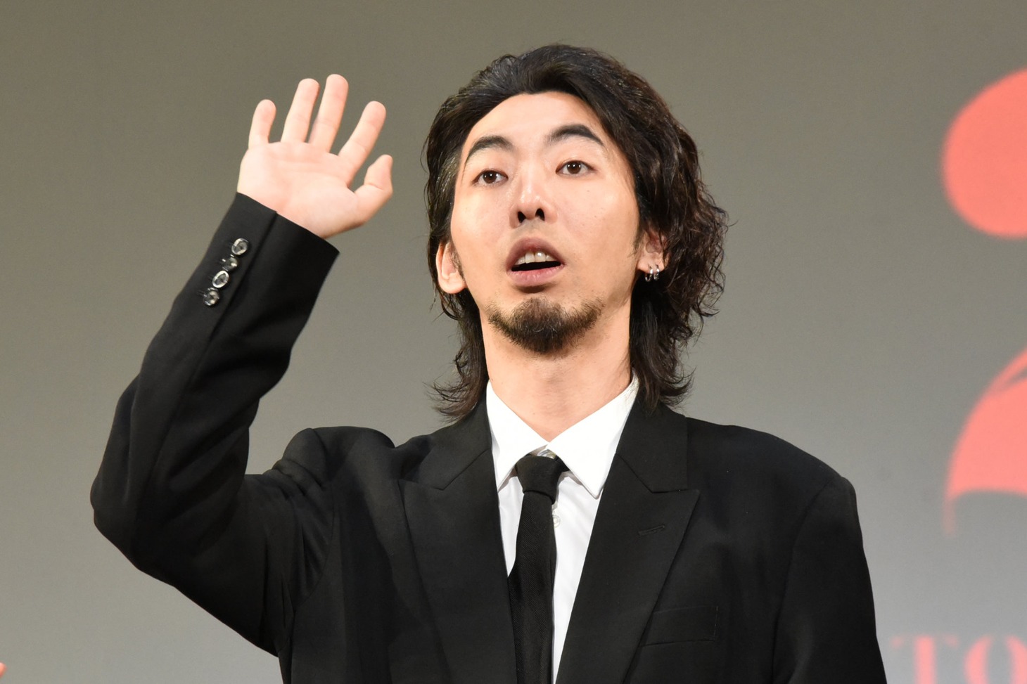 柄本時生