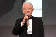 第36回東京国際映画祭の開会を宣言する、チェアマン・安藤裕康。
