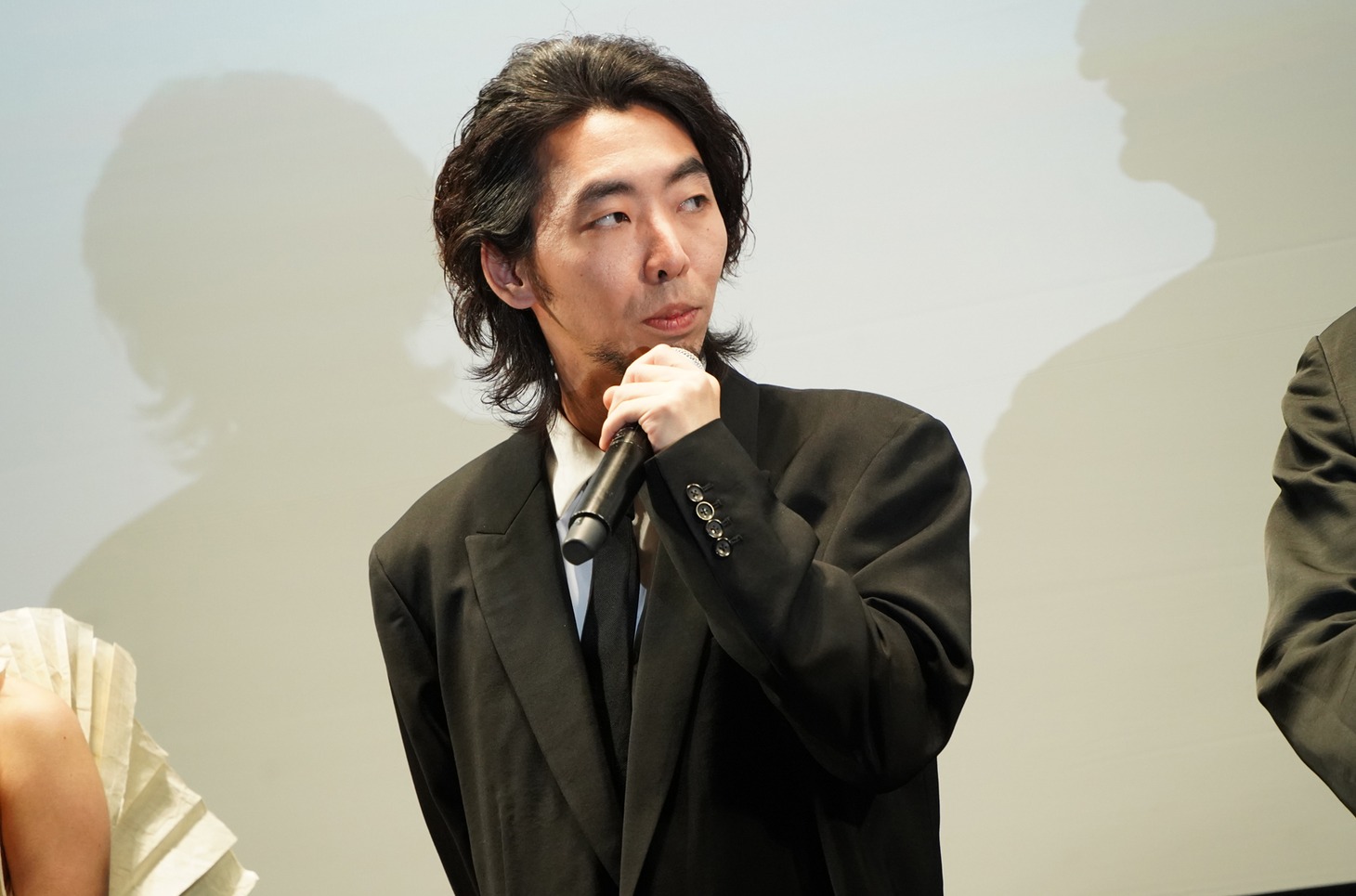 柄本時生