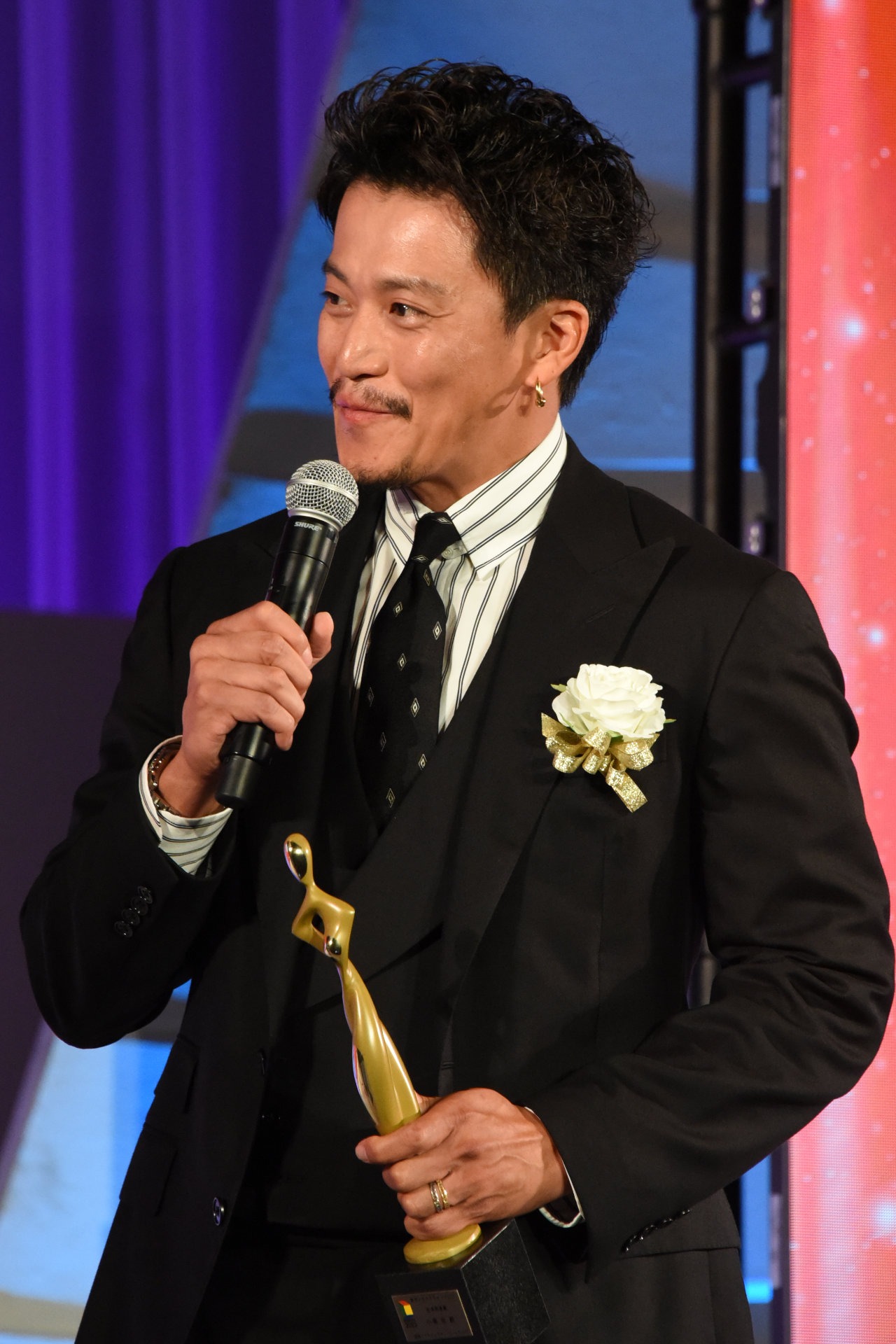 小栗旬