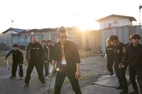 「OUT」場面写真