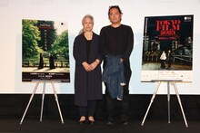 「わたくしどもは。」ワールドプレミア上映より、監督の富名哲也（右）と企画・プロデュースを担った畠中美奈（左）。