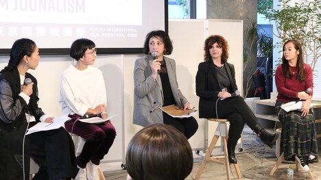 トークイベント「TIFFラウンドテーブル『映画ジャーナリズムにおける女性のまなざし』」の様子。