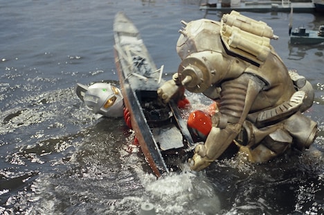 「ウルトラセブン」第15話の場面写真。