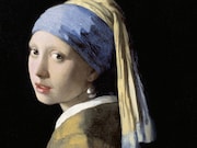 「フェルメール The Greatest Exhibition -アート・オン・スクリーン特別編-」より、「真珠の耳飾りの少女」。