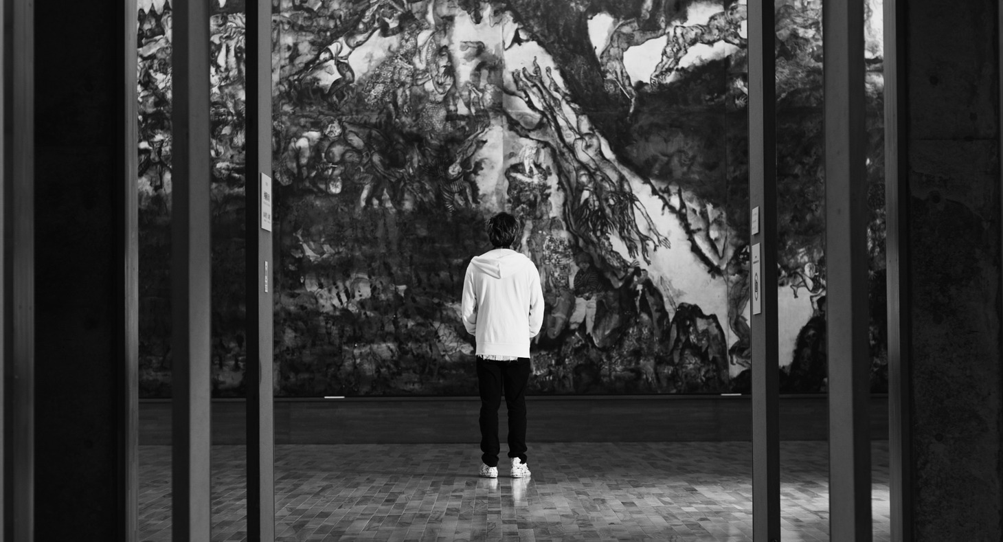 「彼方の閃光」場面写真