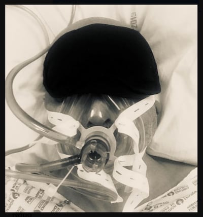 脳出血で闘病中に撮影されたギャスパー・ノエ。(c)GASPAR NOÉ