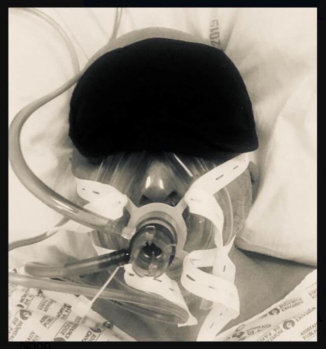 脳出血で闘病中に撮影されたギャスパー・ノエ。(c)GASPAR NOÉ