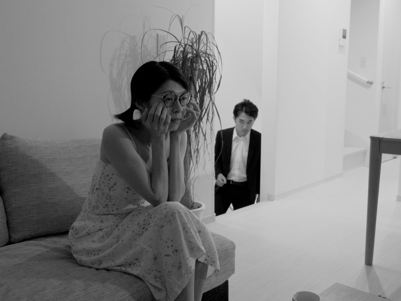 永野や瀬々敬久も推薦、高橋栄一によるモノクロ映画「ホゾを咬む」の予告解禁