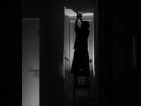 「ホゾを咬む」新場面写真