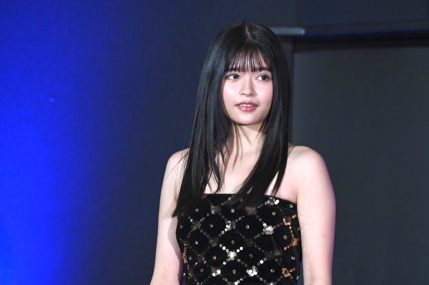 景井ひな