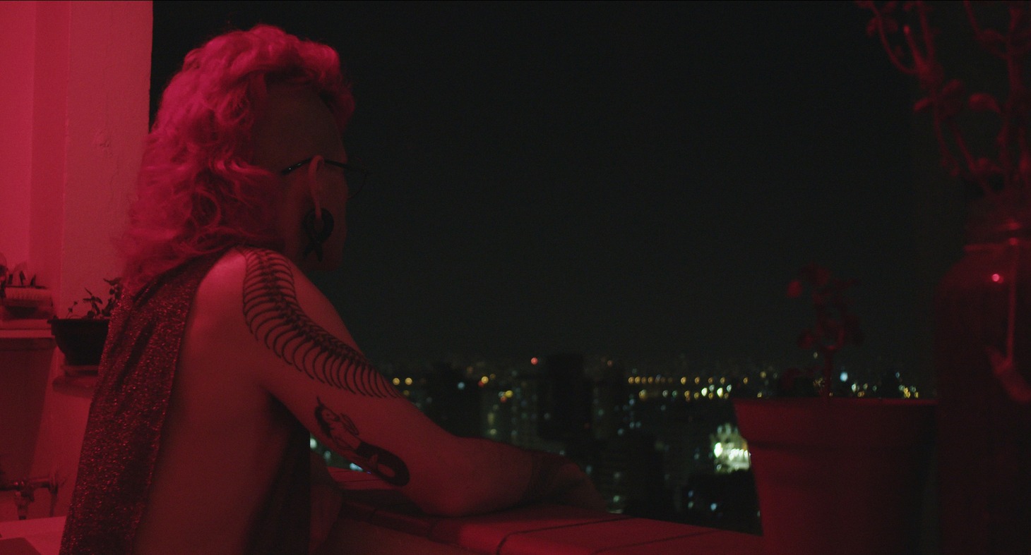 「神はエイズ」場面写真