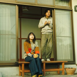 深川麻衣を井浦新が癒やす、映画「つんドル」のワンシーン公開