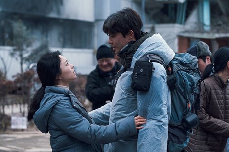 韓国映画「コンクリート・ユートピア」場面写真