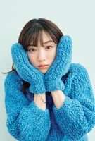 「永野芽郁オフィシャルカレンダー2024」特典イメージ（楽天ブックス）。