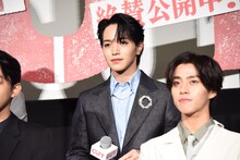 大平祥生（中央奥）