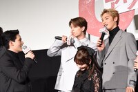 冒頭の挨拶であのセリフを披露した金城碧海（中央奥）。