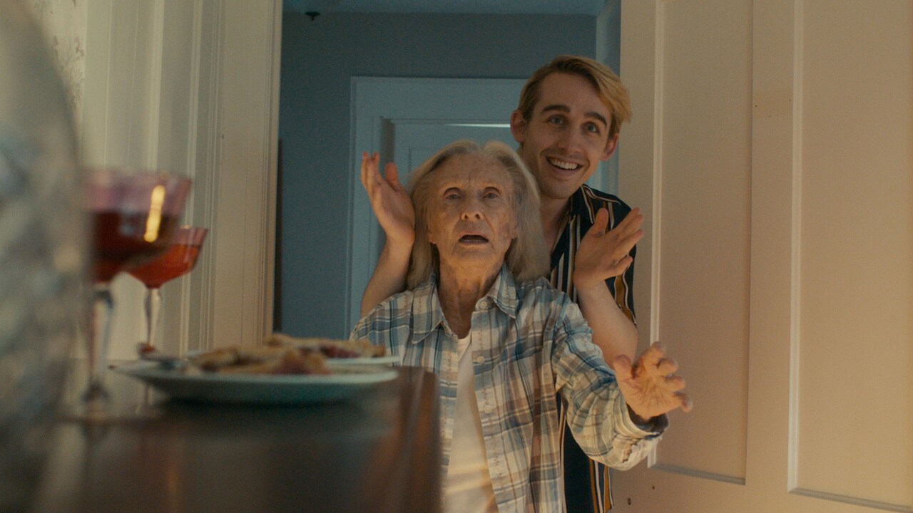 「ジャンプ、ダーリン」監督が制作秘話語る、クロリス・リーチマンは「魔法のよう」