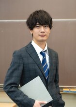 猫戸湊役の堀海登。