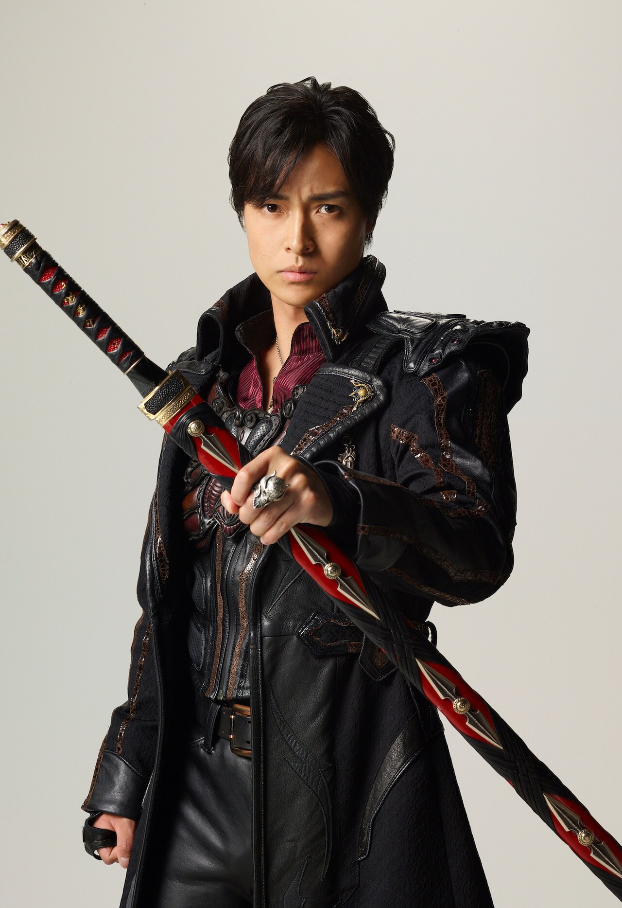 道外流牙役の栗山航。 - 「牙狼＜GARO＞」仲野温がハガネの鎧をまとう