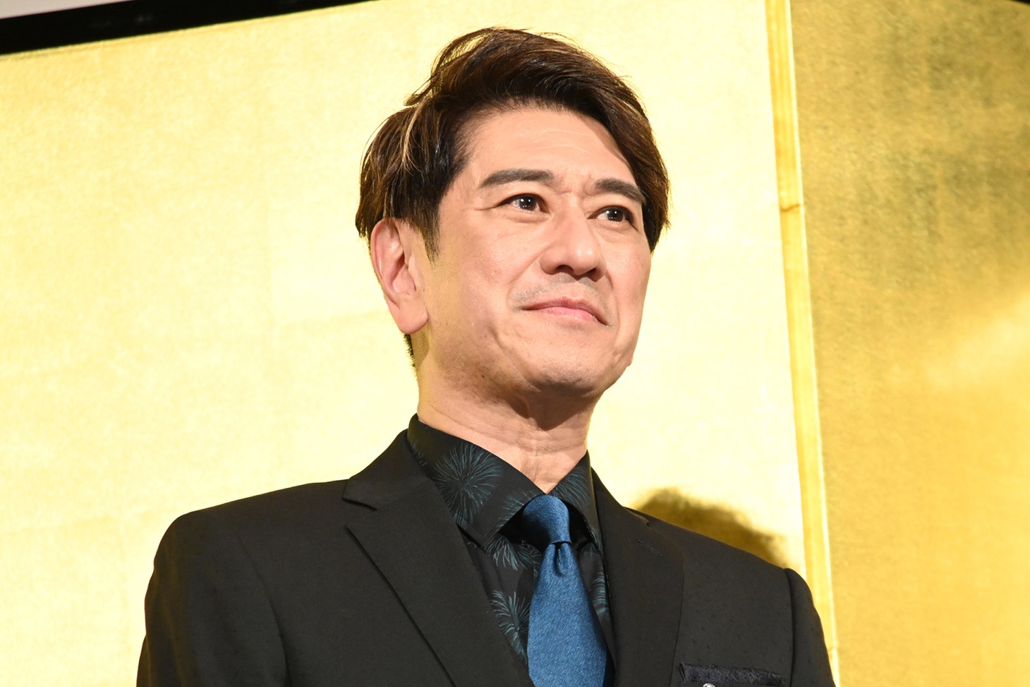川崎麻世