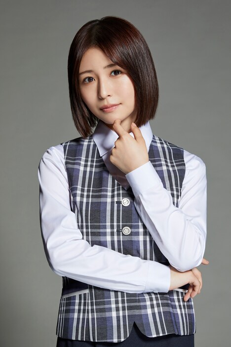 長濱ねる演じる川本響子。