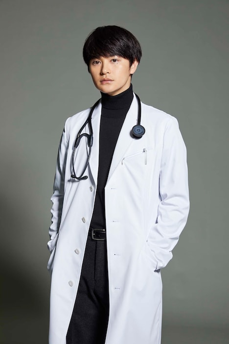 瀬戸康史演じる榊原俊介。