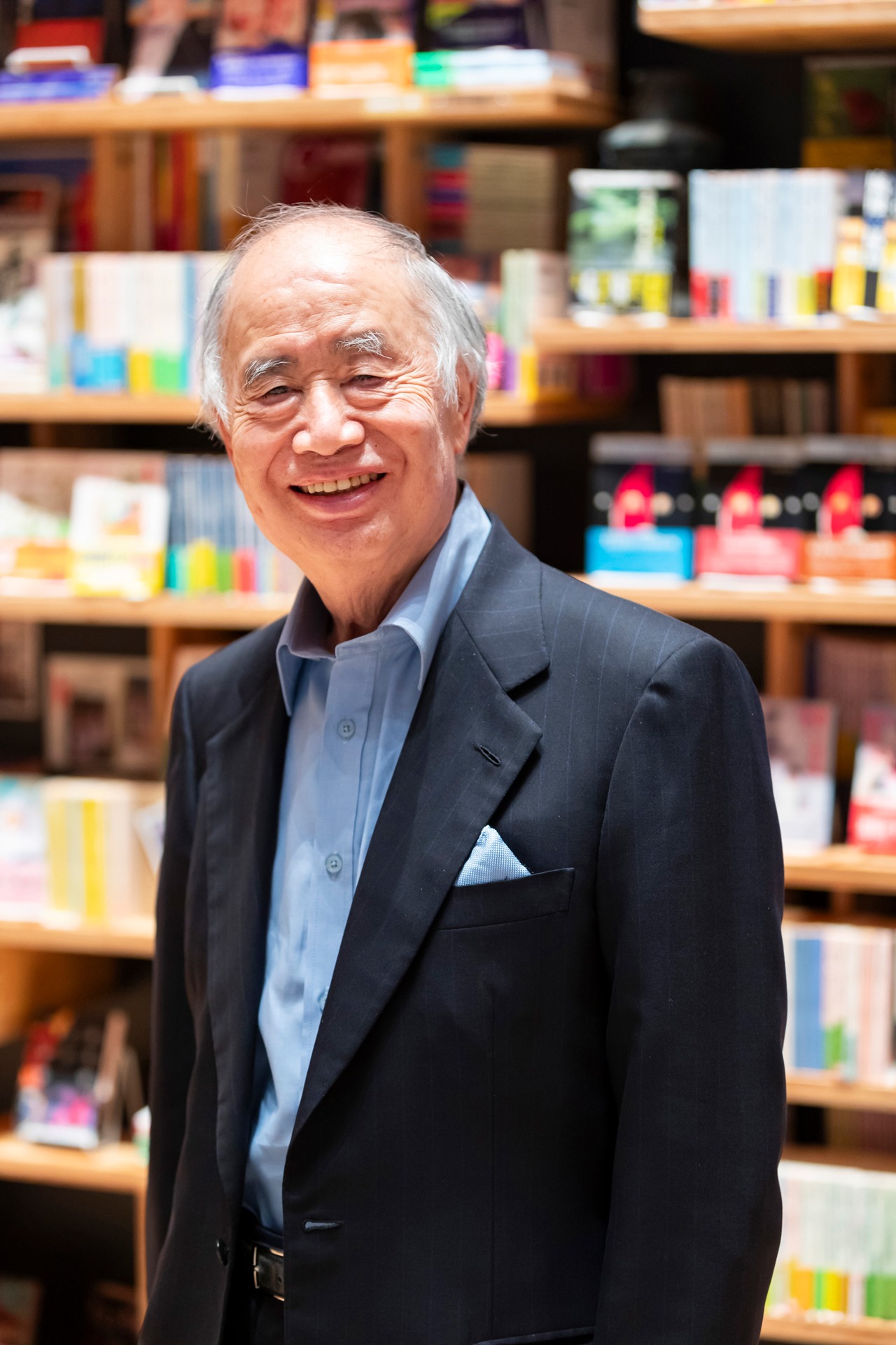 角川歴彦