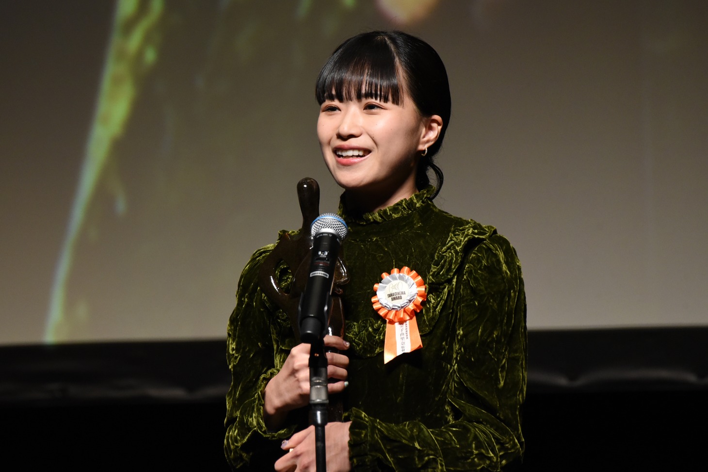 金子由里奈