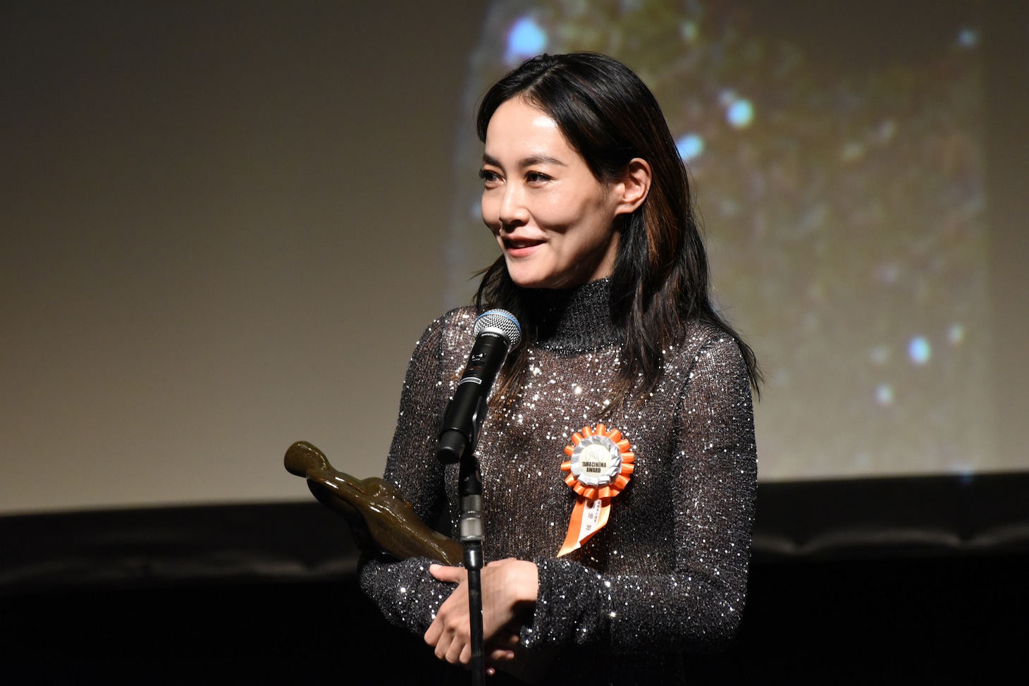 菊地凛子