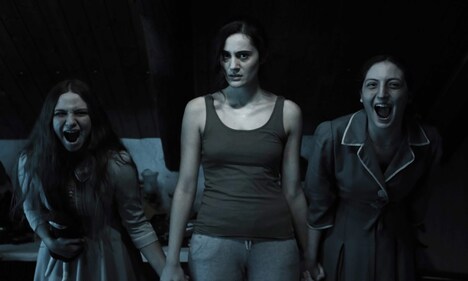 「サウンド・オブ・サイレンス」場面写真