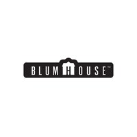 BLUMHOUSE 蓄光ステッカー（税込770円）