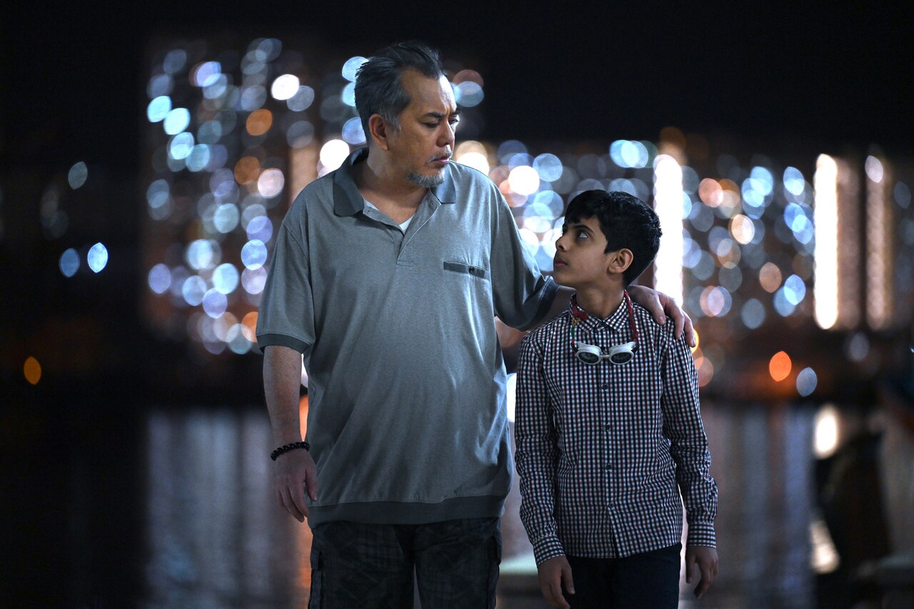 泳いで香港に来た、アンソニー・ウォンが難民の少年に過去語る「白日青春」本編映像