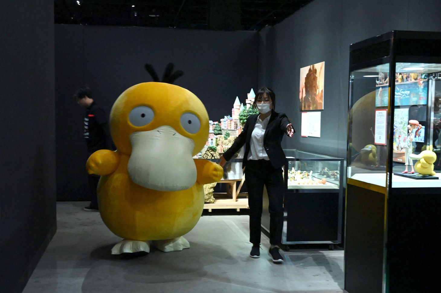サプライズゲストとして内覧会に現れたコダック。