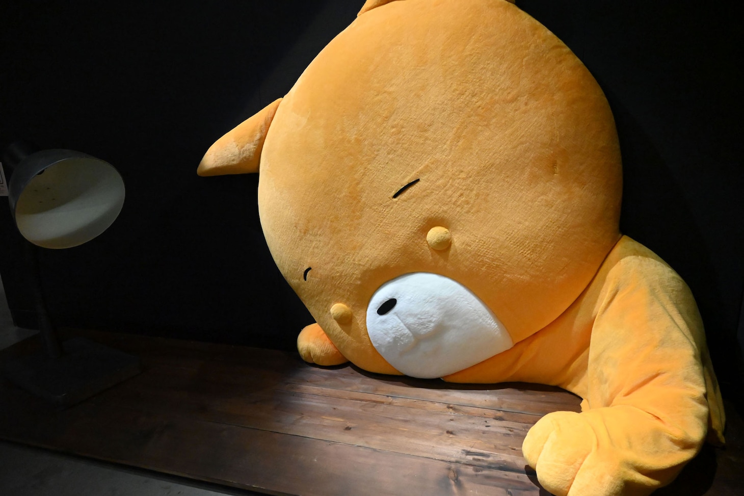 「こまねこ」より、こまちゃんを巨大化したフォトスポット。