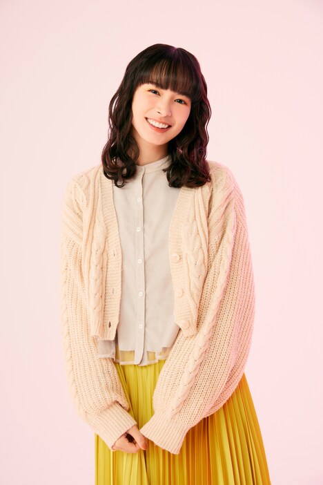 佐々木雪歌役の関水渚。