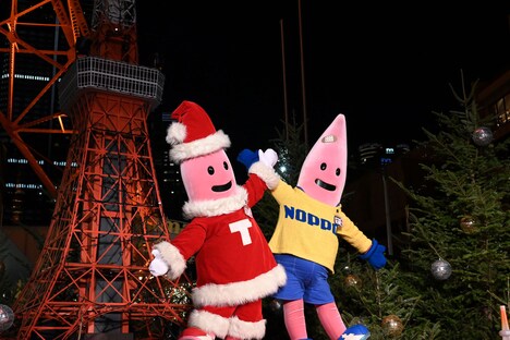 会場を盛り上げるノッポン(弟 / 左)、ノッポン(兄 / 右)。