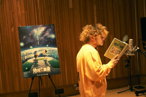 アフレコに挑んだVaundy。