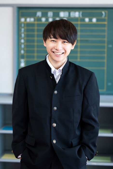 児玉俊役の須賀健太。