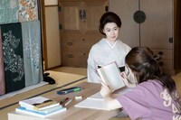 「レディ加賀」場面写真