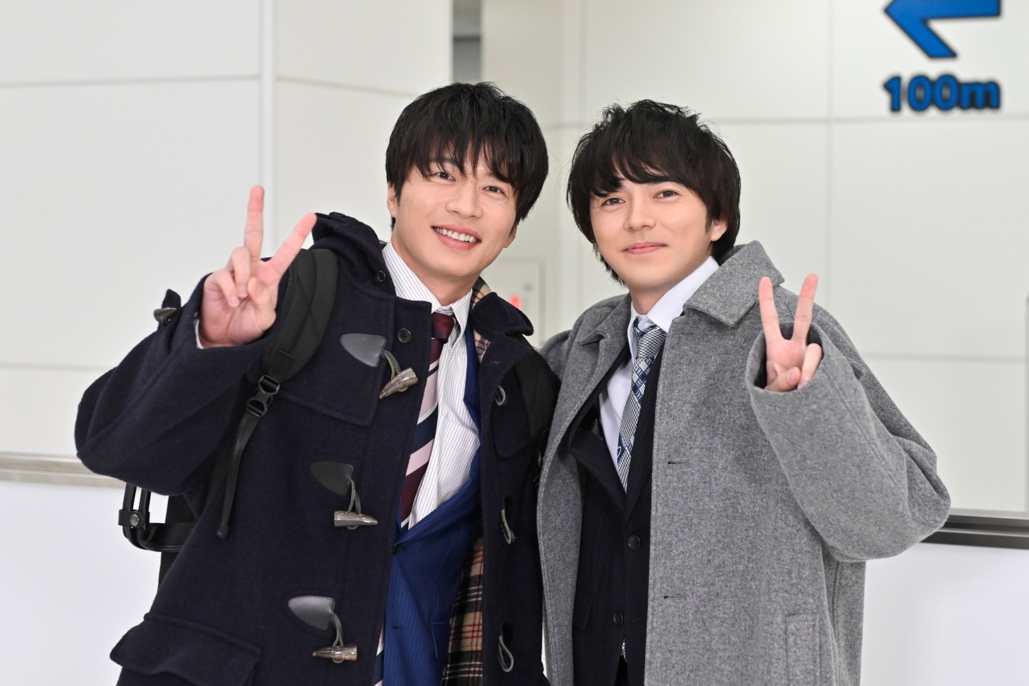 左から春田創一役の田中圭、牧凌太役の林遣都。