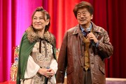 左から松本梨香、石井康嗣。