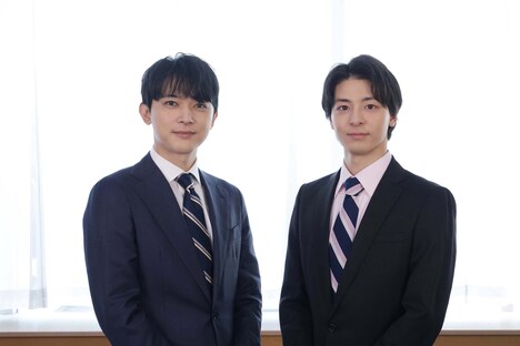左から志子田武四郎役の吉沢亮、矢野悠太役の高杉真宙。